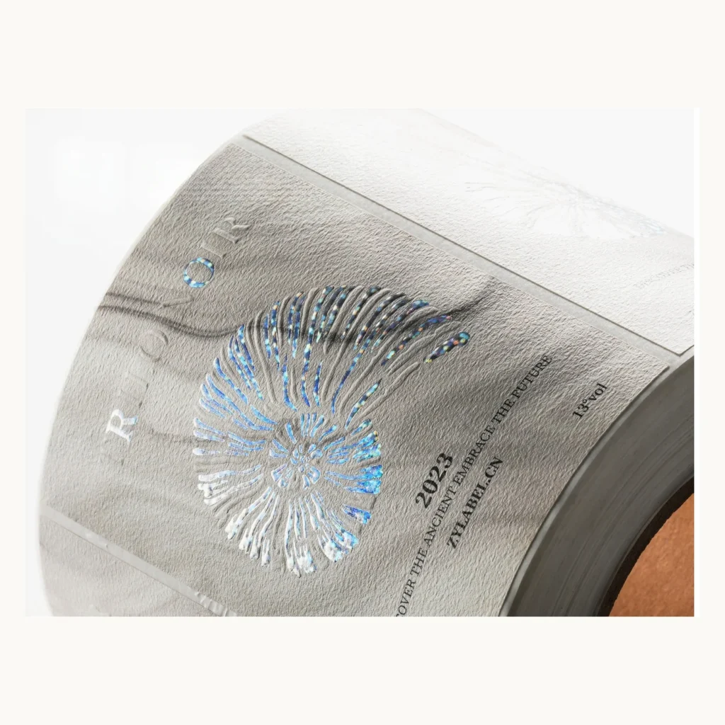 Photograph of Shell Illustration Wine Labels with Silver and Gold
