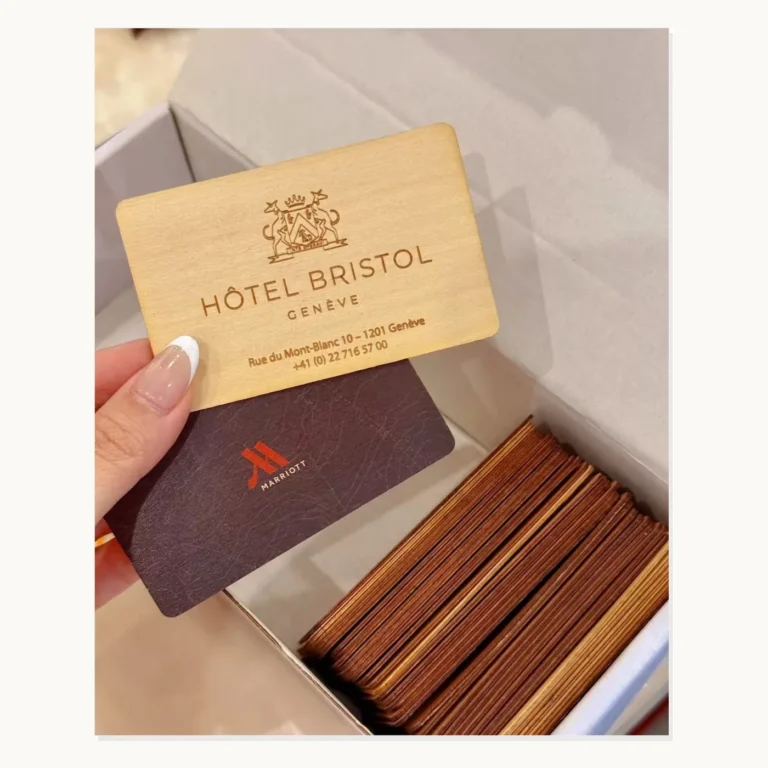 Photograph of Hotel Bristol Genève Wood Card Set