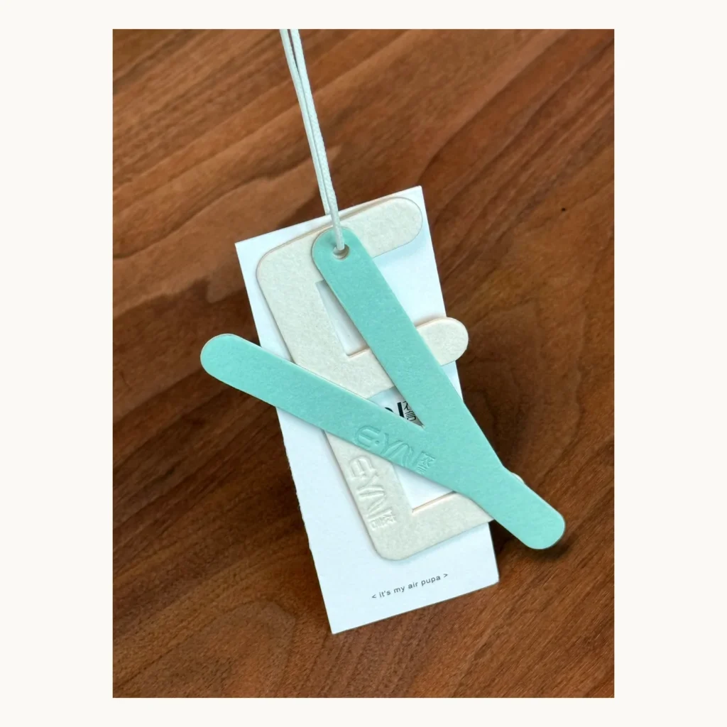 Photograph of Mint-Tone Spring Hang Tags