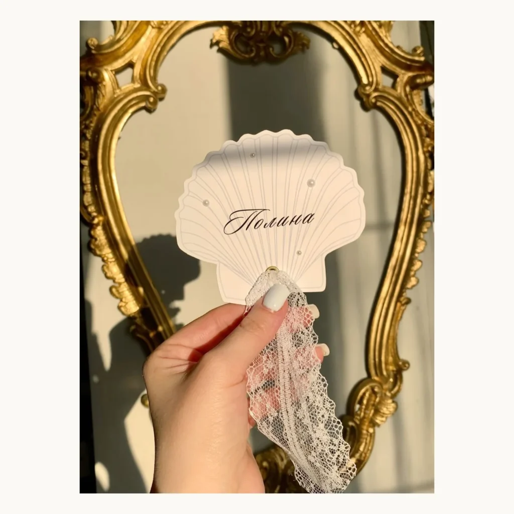 Photograph of Shell-Shaped Fashion Hang Tags